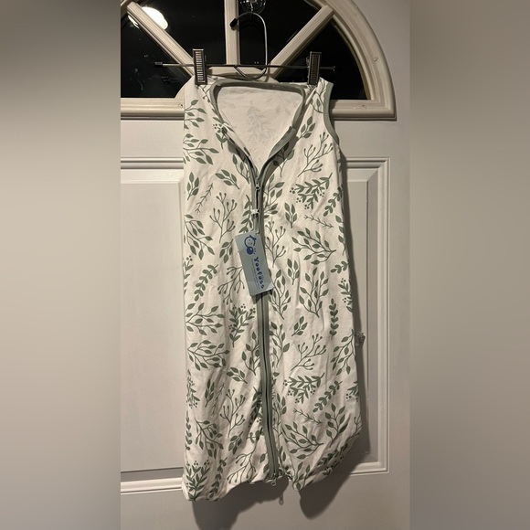 Yoofoss Green Leaf Print Baby Sleep Sack – 6-12 Months NWT - Picture 3 of 10